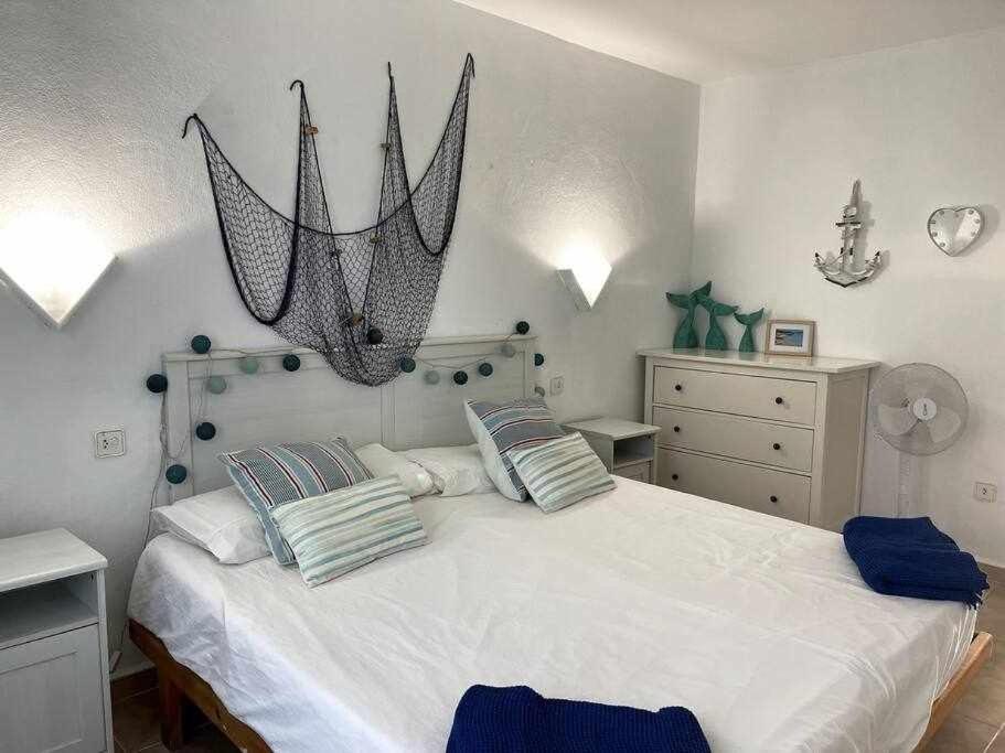 Brut Apartamento Con Piscina Cala'N Blanes  Exterior photo